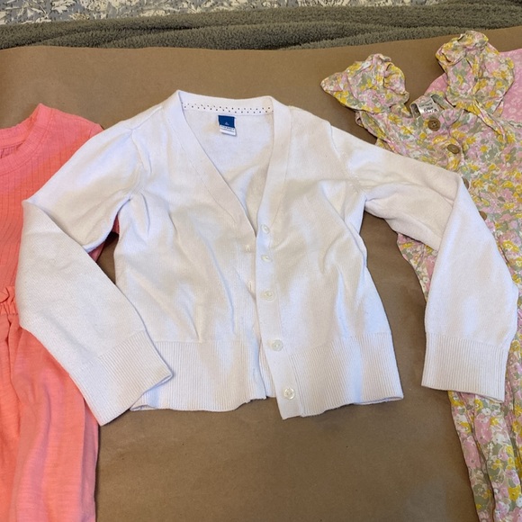 Lot of little girls size 6 dresses(x6), romper(1), denim jacket and sweater - Picture 9 of 12
